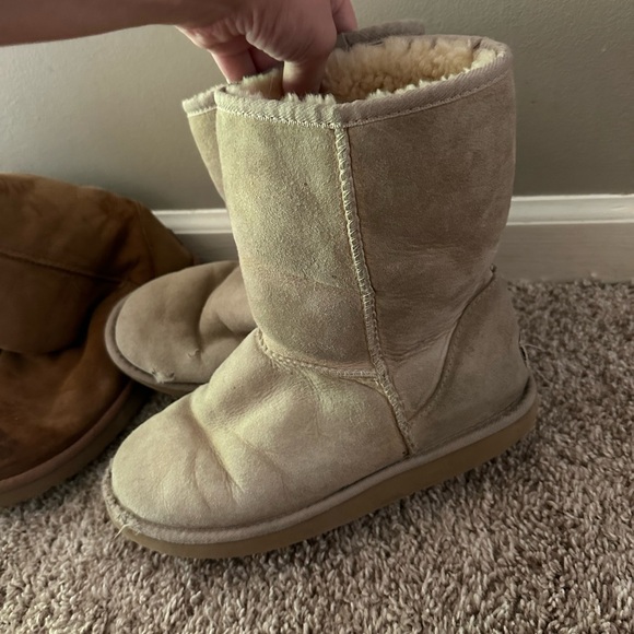 UGG boots size 7 - Picture 10 of 12